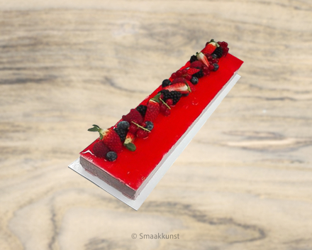 De framboos bavarois uit het assortiment standaard taarten van Smaakkunst Roeselare
