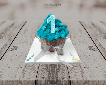 Smashcake als themagebak door patisserie en chocolaterie Smaakkunst te Roeselare